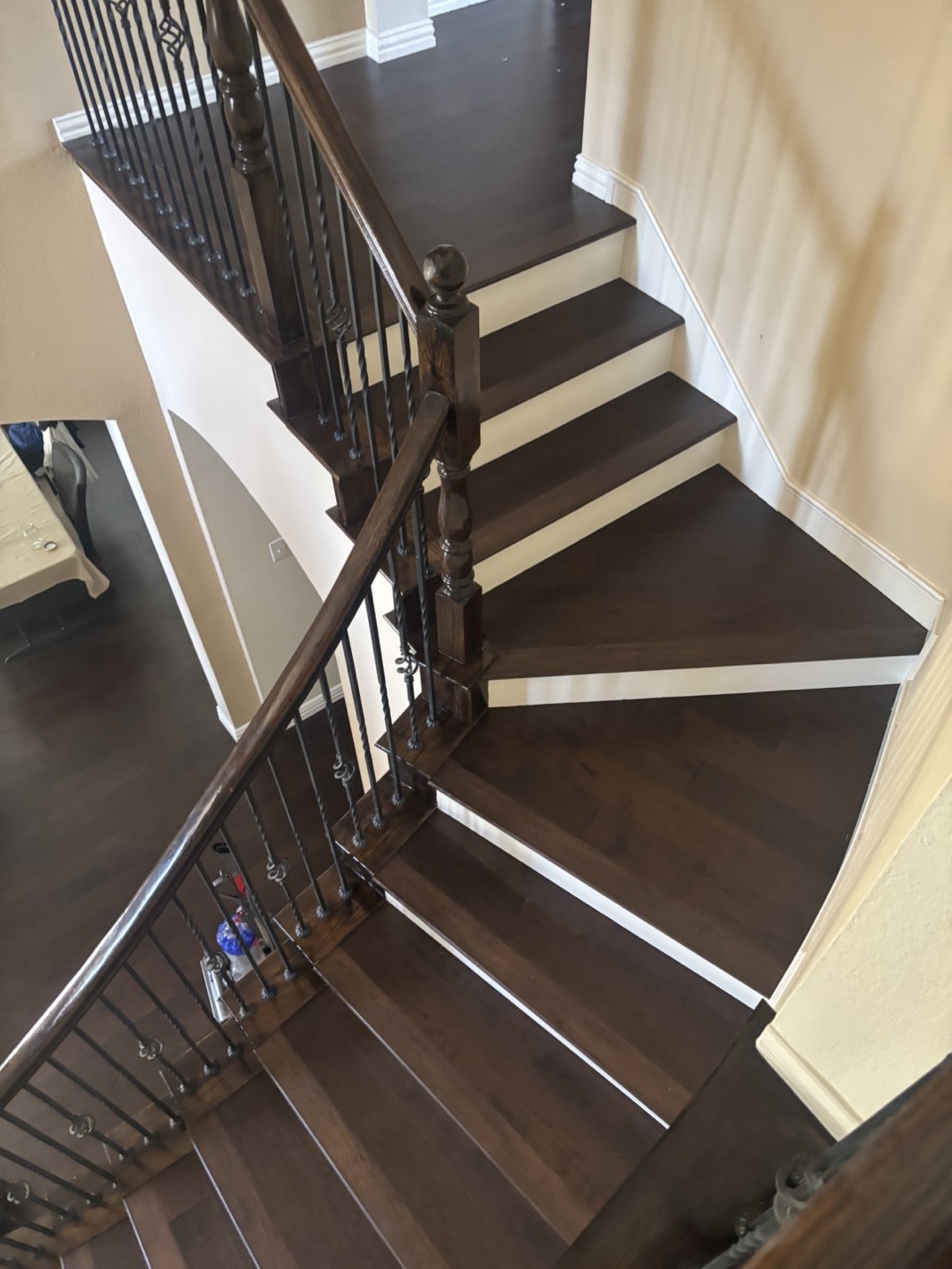 hardwood-flooring-stair-8