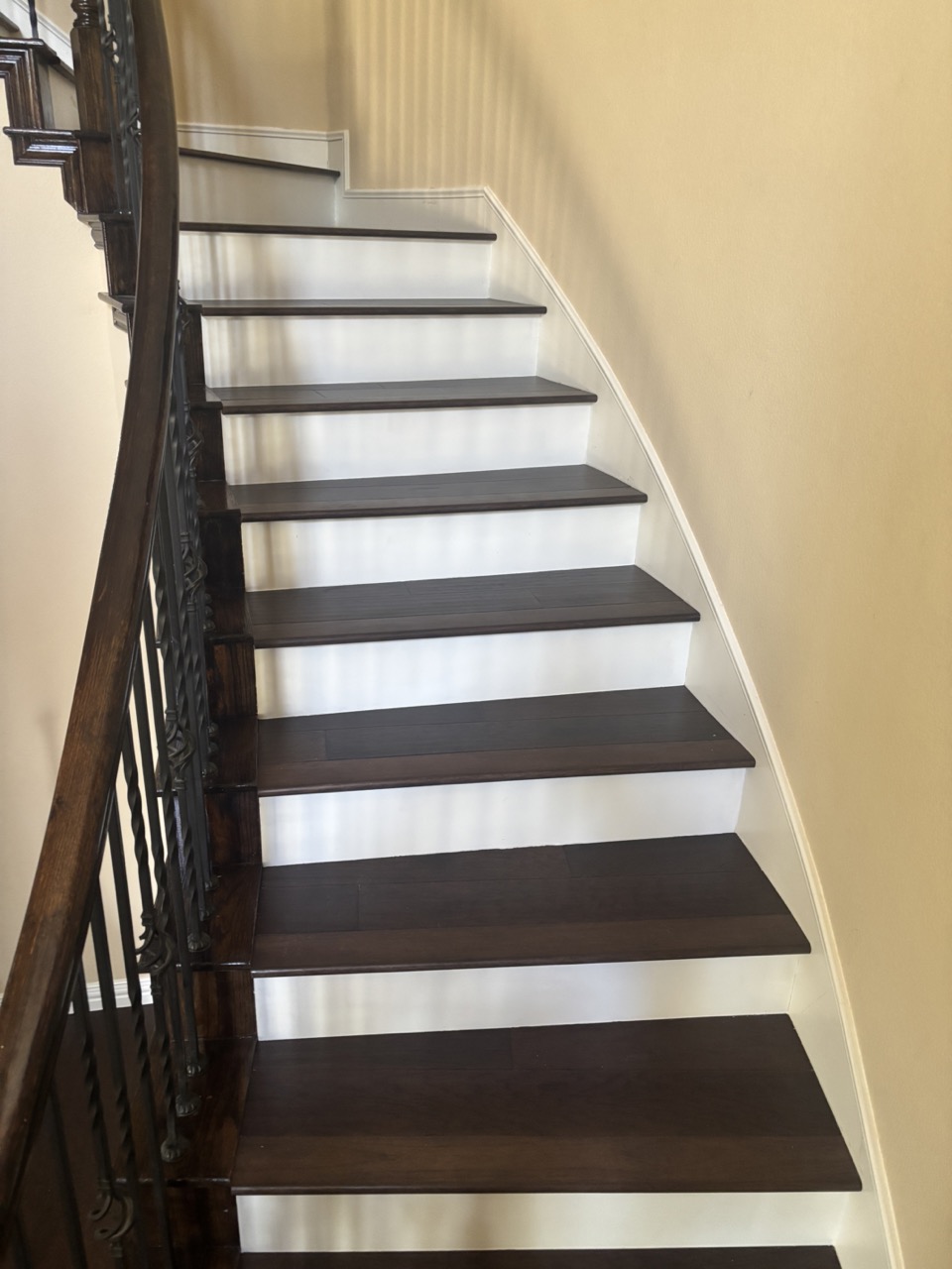 hardwood-flooring-stair-5