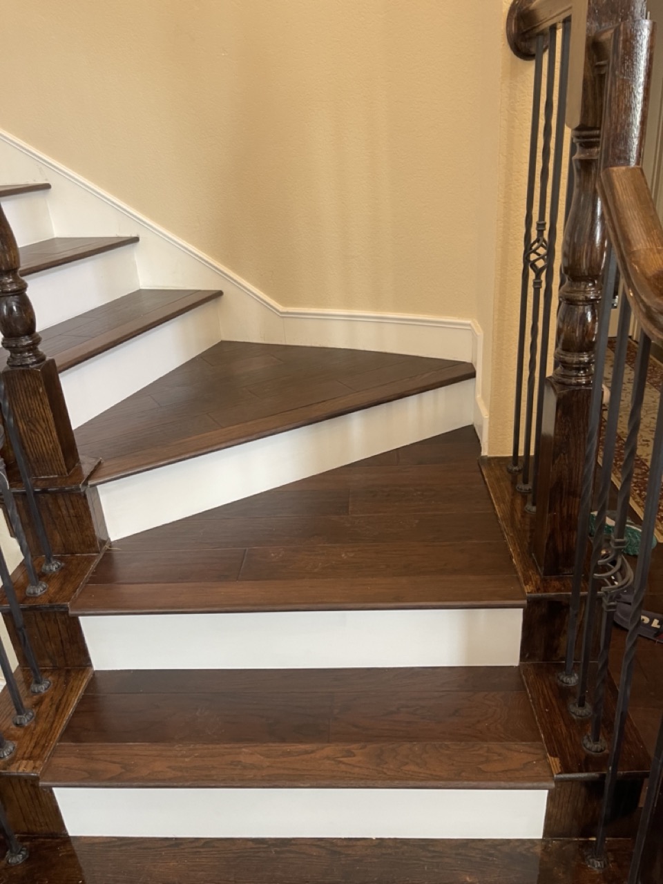 hardwood-flooring-stair-4